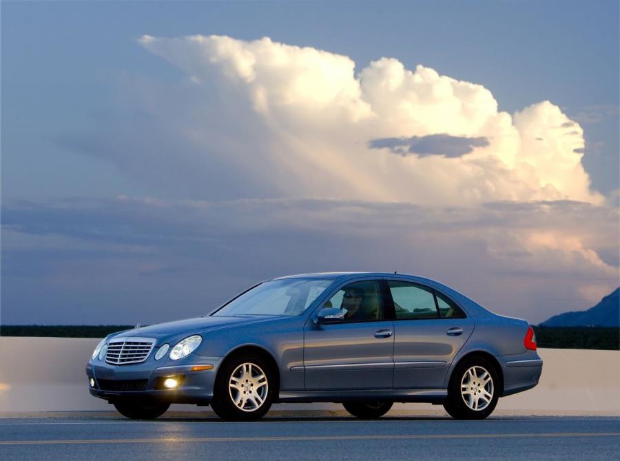  Mercedes-Benz E320 BlueTEC 2007 года  (фото 26 из 76)